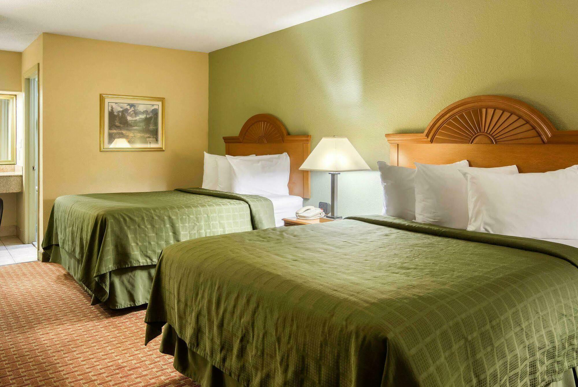 Quality Inn South Hill I-85 Exteriér fotografie