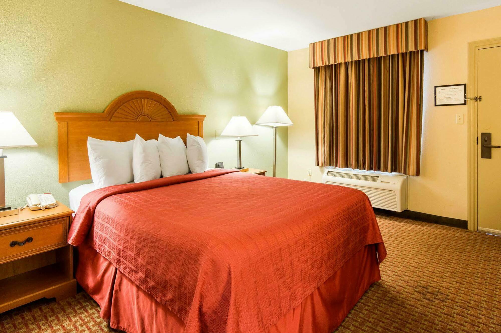 Quality Inn South Hill I-85 Exteriér fotografie